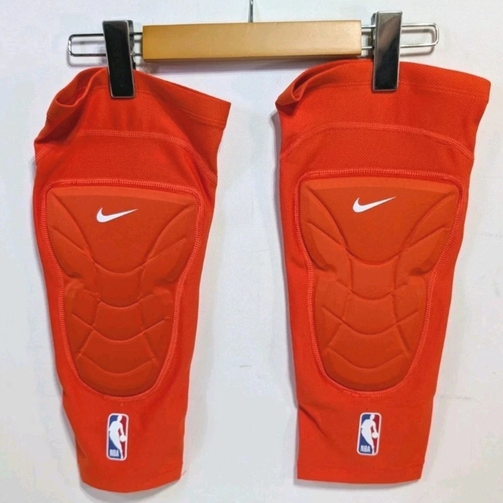 Nike Pro NBA Issued Hyperstrong Padded Knee Sleeves Size 2X/3X  MSRP $60 Orange
